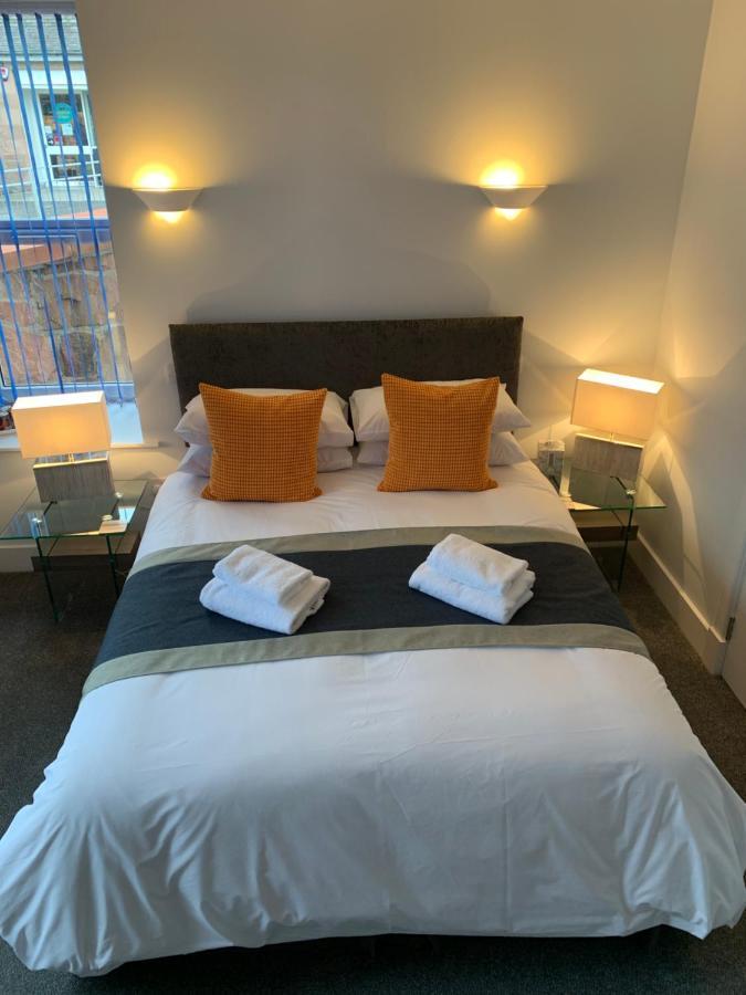 Muir Bank Hotel Muir of Ord Buitenkant foto